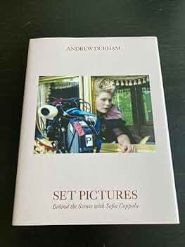 Amazon.co.jp: ソフィアコッポラ 写真集 極レア 本 ピンク色の